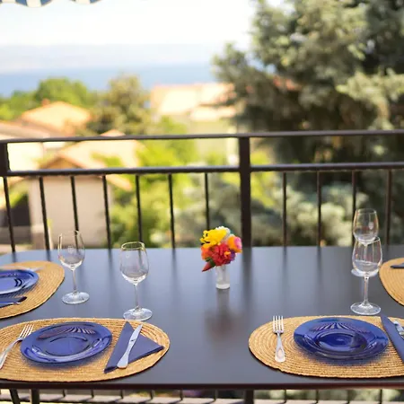 Riviera Blue With Seaview, Private Whirlpools And Parking Near Opatija Opric