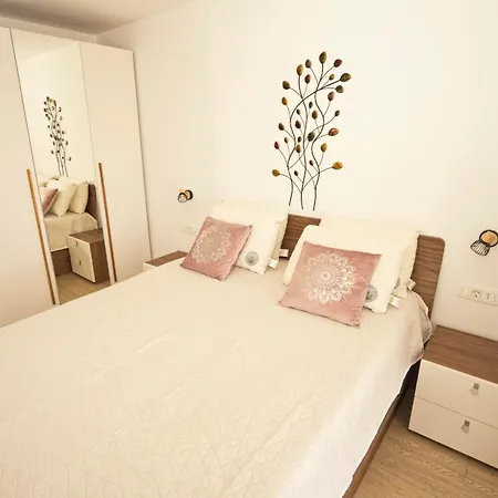 Riviera Blue With Seaview, Private Whirlpools And Parking Near Opatija Opric