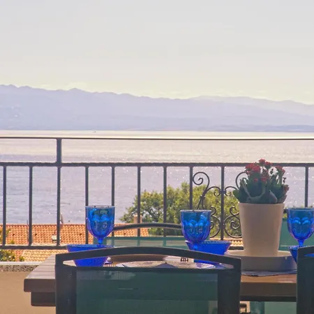 Riviera Blue With Seaview, Private Whirlpools And Parking Near Opatija Apartmán